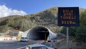 istanbul yolunu kullanacaklar dikkat bolu dagi tuneli bu saatlerde kapali olacak 5j23ZxRu.jpg